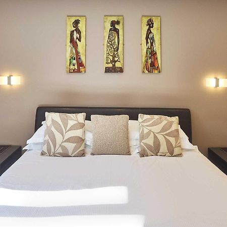 Aaron Accommodation Вітбі Екстер'єр фото